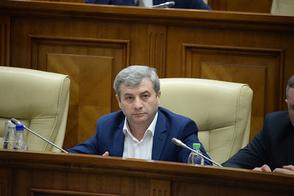 Лидер фракции ПСРМ о парламентской оппозиции: "Они вышли, чтобы сделать селфи и «зачекиниться»"