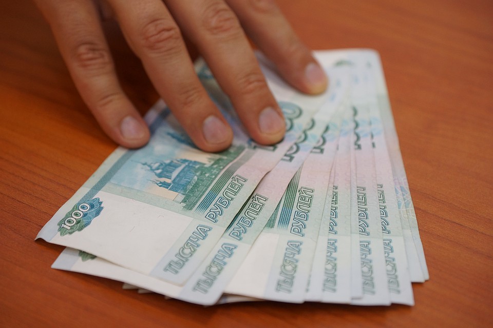 Для магазина с таким оборотом эта сумма, конечно, будет каплей в море.