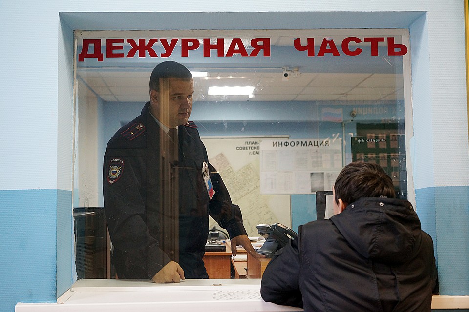 В настоящее время полиция проводит проверку и устанавливает все детали произошедшего