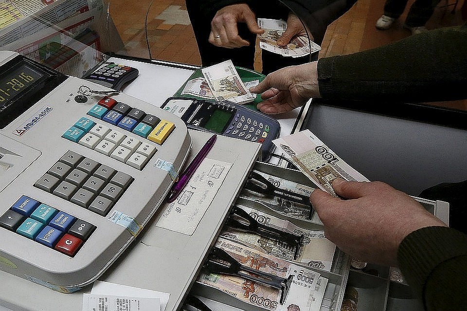 Минтруд подготовил проект о выплатах россиянам, проживающим в Прибалтике