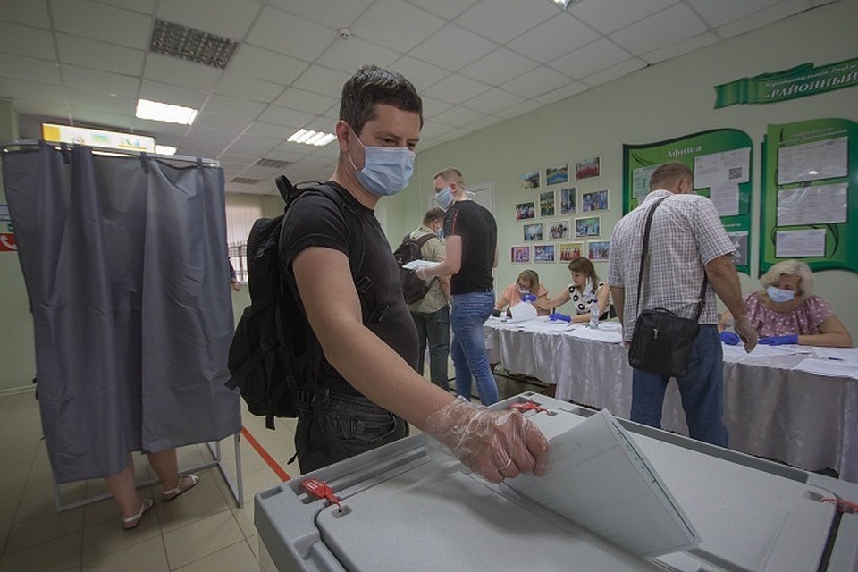 Как дончане голосуют по поправкам в Конституцию России