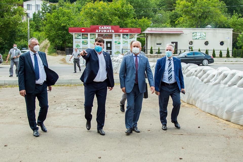 Игорь Додон во время рабочих поездок в Сорокский и Флорештский районы