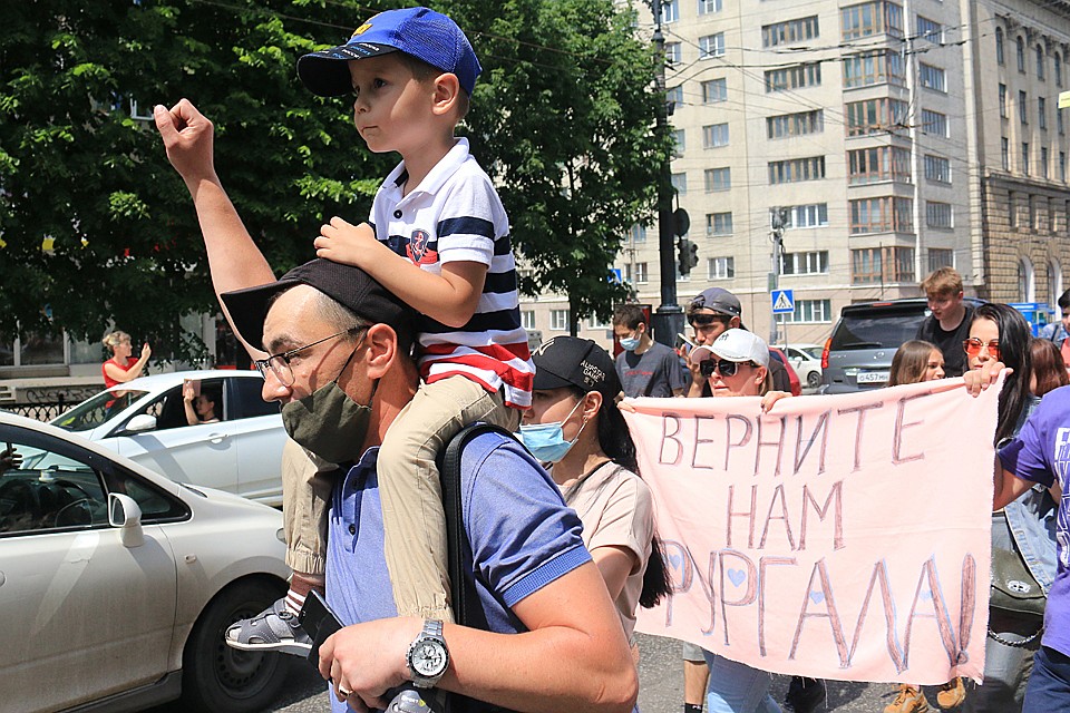 Митингующих было очень мало. Город явно не захотел больше митинговать