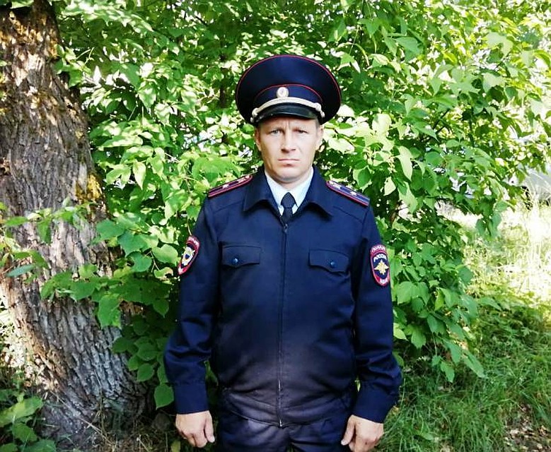 Меньше двух часов понадобилось старшему оперуполномоченному уголовного розыска Алексею Чудинову, чтобы найти заблудившуюся женщину.