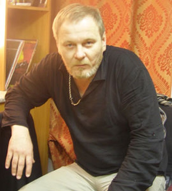 Виктор Мамонов: - Друзья в первый же вечер обо всем узнали и поздравили!