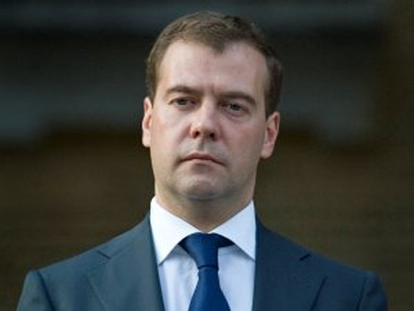 Президент России Дмитрий Медведев вручил премии семерым молодым ученым