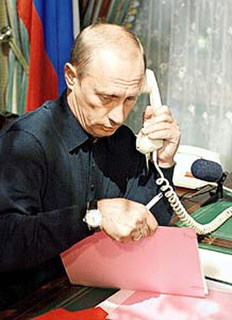 - Вызываю! Отвечайте! - Здрасьте, это я...