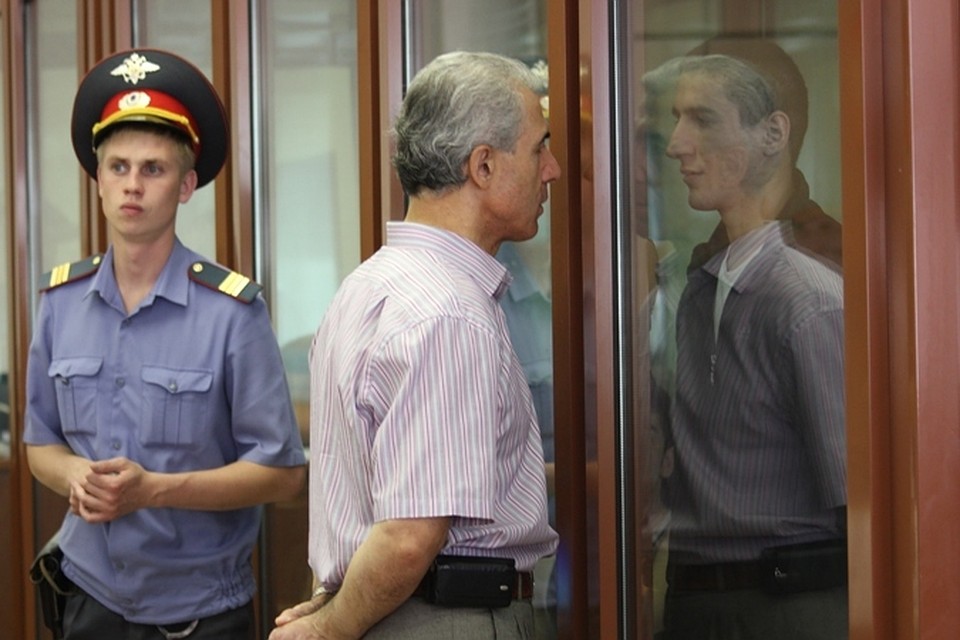 Адвокат Азид Гасанов не смог вытащить из СИЗО своего подзащитного Кардаша Фаттахова