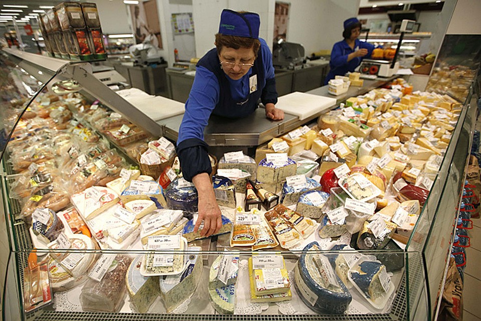 Минсельхоз назвал страны, способные заместить на российских прилавках запрещенную продукцию