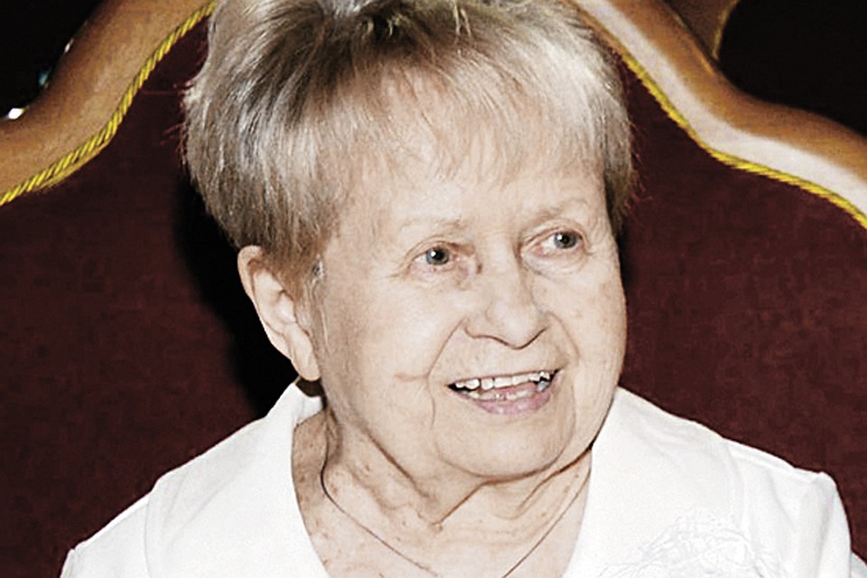 Александра Пахмутова написала замечательную музыку этого произведения.