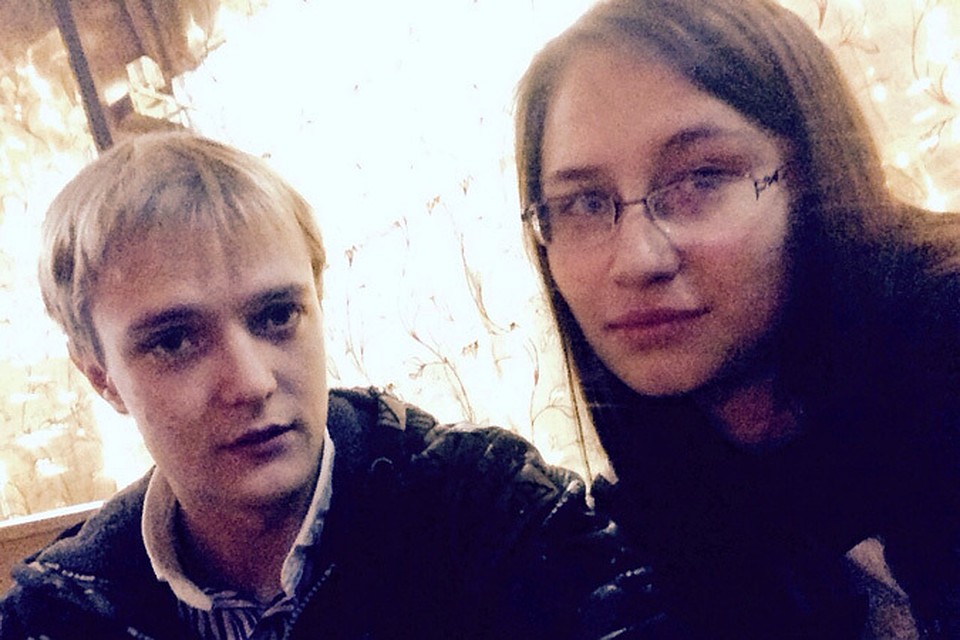 Девушка в коломне Девушка в коломне