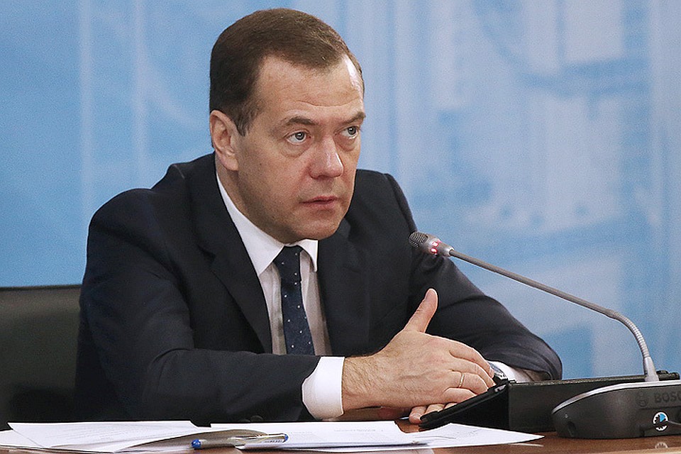 Премьер-министр РФ Дмитрий Медведев во время заседания президиума Совета при президенте РФ по модернизации экономики и инновационному развитию, которое прошло на производственной площадке компании "Стан" в Коломне. Фото: Екатерина Штукина/пресс-служба правительства РФ/ТАСС