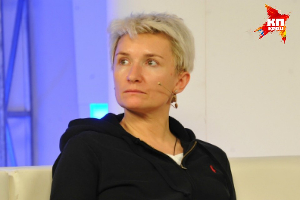 Певица не отказала парню по имени Влад, потому что ей понравилось его лицо.