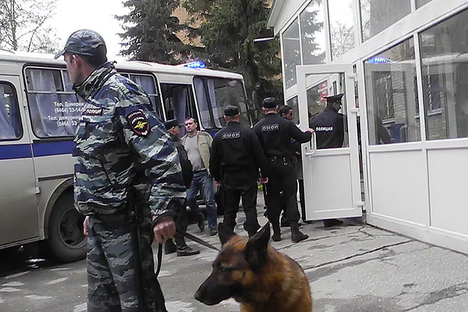В Сызранском районном суде арестовали трех подозреваемых в чудовищном преступлении.