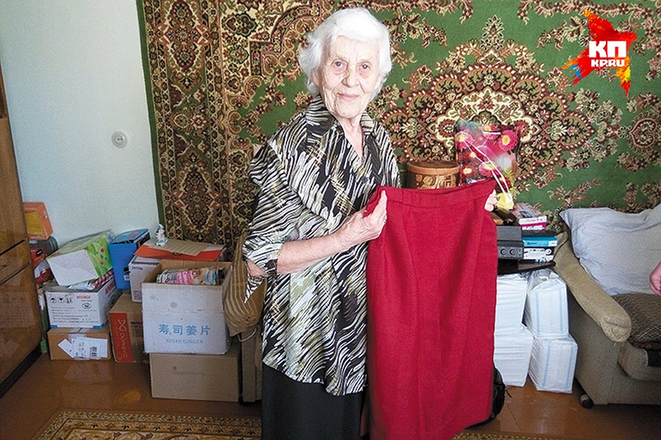Антонина бережно хранила юбку и, как сестра, продолжала ходить в ней на Парад Победы