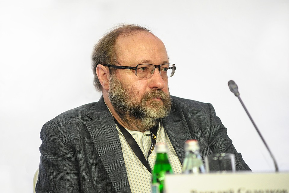 Василий Солодков.