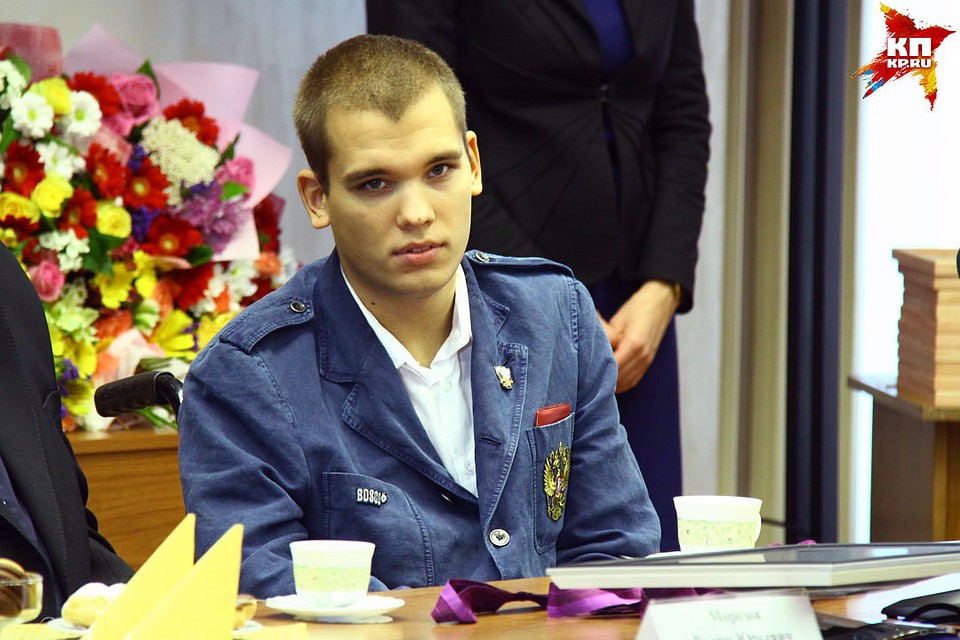 Трехкратный паралимпийский чемпион по плаванию 25-летний нижегородец Дмитрий Кокарев.