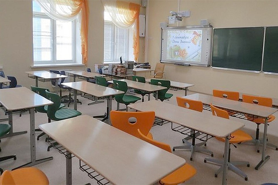 Частной русскоязычной школе «Иннова» в Латвии отказано в продлении лицензии из-за "нелояльности" педагогов.