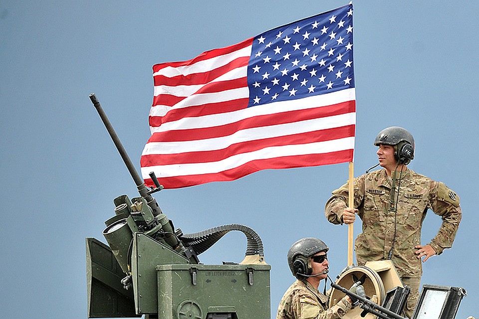 Подполковник министерства обороны США утверждает, что прямой военный конфликт между Россией и НАТО будет длиться не более 10-20 дней. После этого Россия вынуждена будет капитулировать.