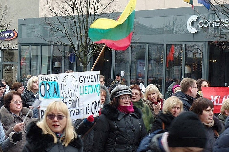 Растущий долг литовского государства запрограммирует еще большую налоговую ношу в будущем. Фото: с сайта Baltnews.lt