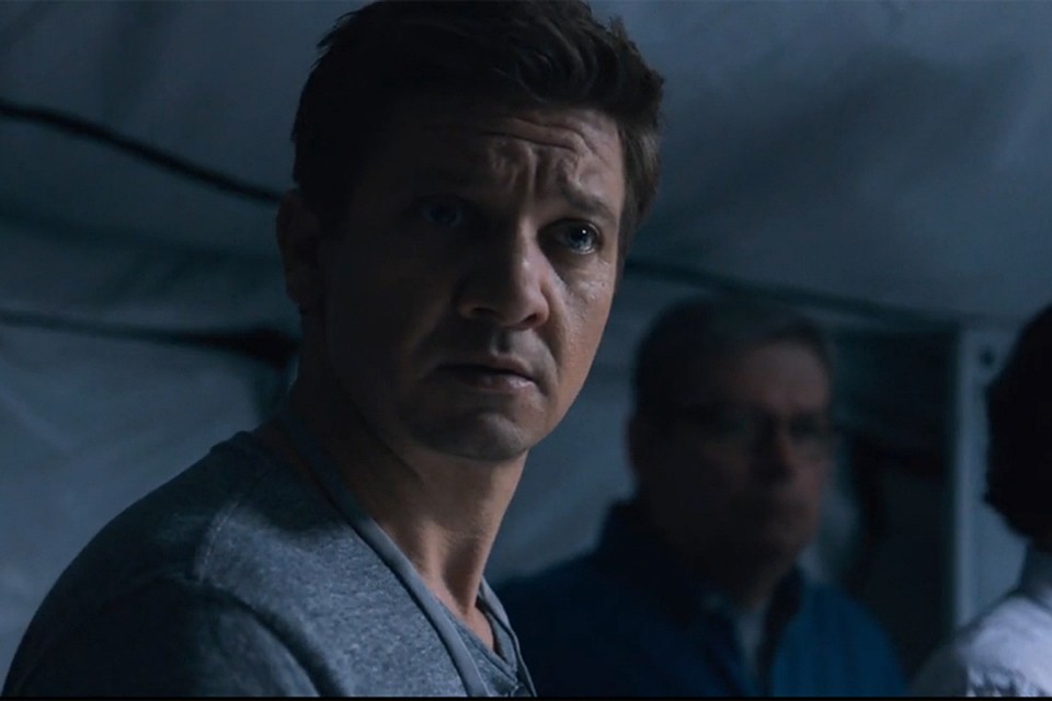 Джереми Реннер сыграл физика Яна Доннели в фильме «Прибытие»