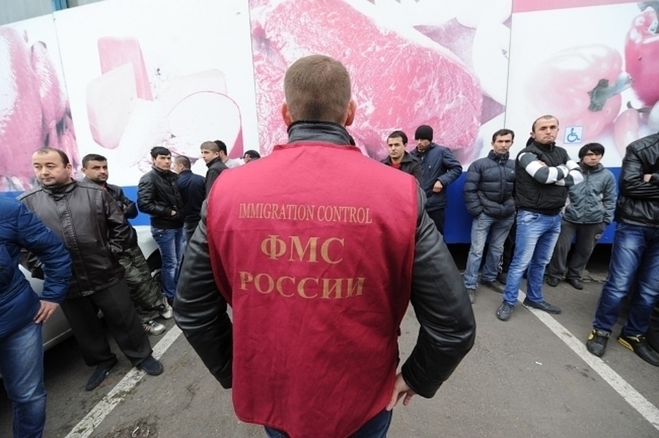 Квота на этот год предполагала более 125 тысяч разрешений на временное проживание в России