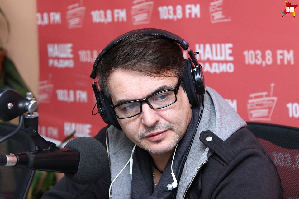 Перед концертом в "Пинте" "7Б" заглянули в студию «Нашего радио» в Ижевске.