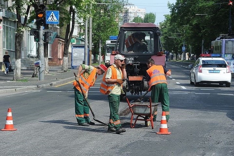 Все контракты были заключены с одним поставщиком