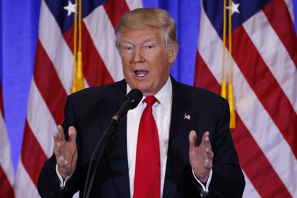 Дональд Трамп провёл свою первую пресс-конференцию.