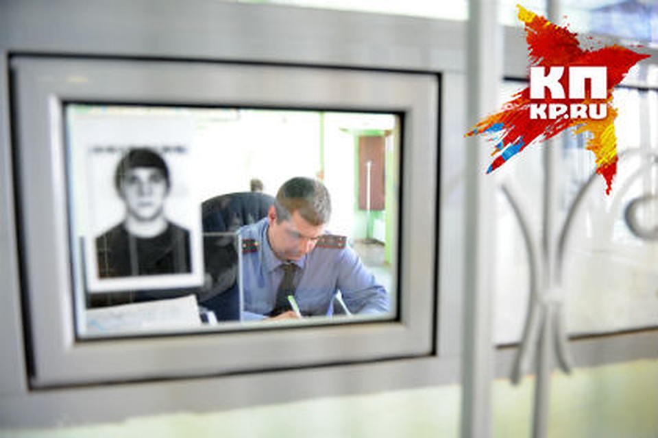 Полицейские опросили работников кафе и среди них нашли свидетеля, показания которого помогли установить подозреваемую – 25-летнюю жительницу Центрального округа