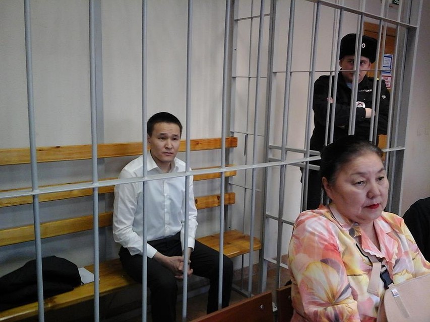 Сажать на 15 суток 735