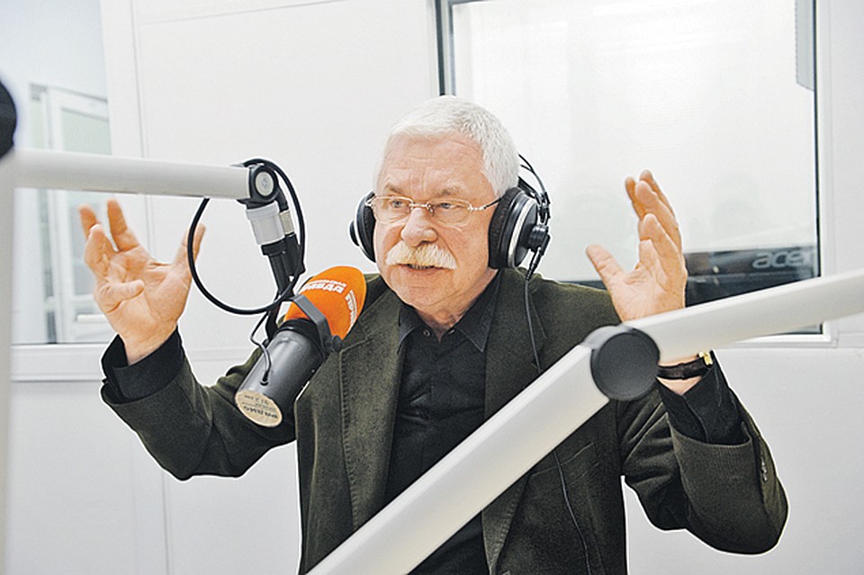 Александр Руцкой тогда думал, что решения принимал Ельцин, а сейчас уверен, что тем руководили «дирижеры». Фото: Владимир ВЕЛЕНГУРИН