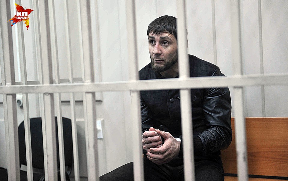 Следователи установили, что 23.31 минуту, Дадаев произвел не менее 6 выстрелов Фото: Владимир ВЕЛЕНГУРИН