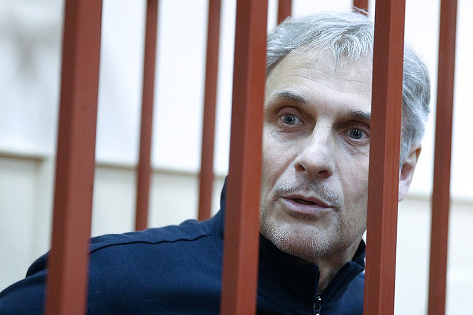 Обвиняемый по делу о получении взятки в 5,6 млн рублей бывший губернатор Сахалина Александр Хорошавин. Фото Станислав Красильников/ТАСС
