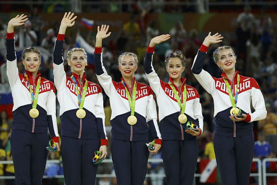 Вера Бирюкова (крайняя слева) теперь олимпийская чемпионка. Фото: REUTERS