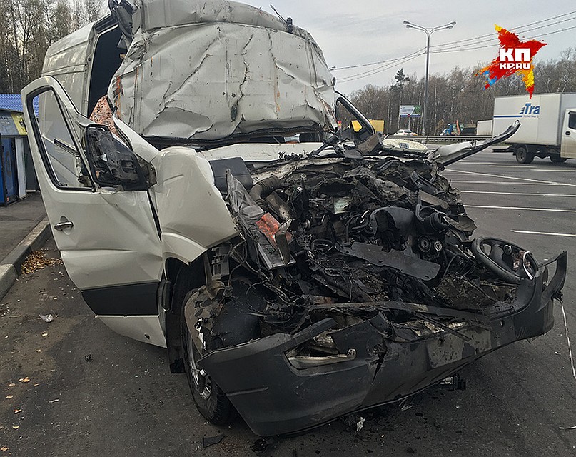 В результате ДТП семь человек скончались от травм ещё до приезда врачей. Фото: Павел КЛОКОВ