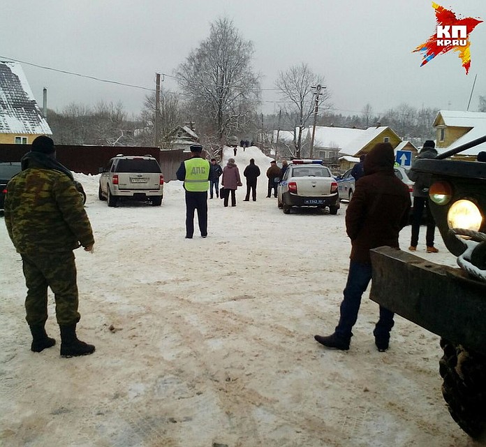 Место происшествия на несколько часов оцепила полиция.