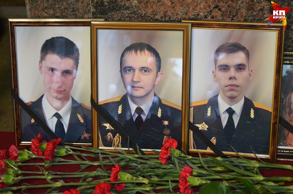 Ребята окончили факультет хорового дирижирования. Фото: Анастасия ВАРДАНЯН