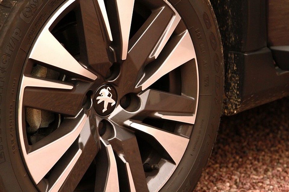 Новые колесные диски стали одним из ключевых элементов рестайлинга Peugeot 2008