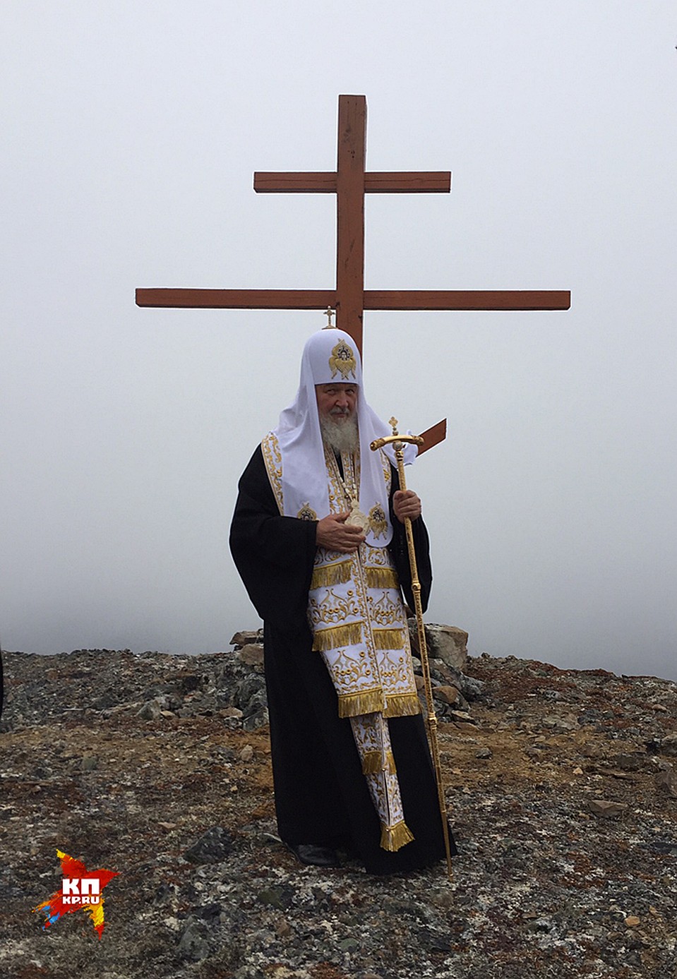 В минувшем году Патриарх побывал в самой восточной точке России - на острове Ратманова, в четырех километрах от границы с США, где молился о добрых отношениях Москвы и Вашингтона Фото: Елена ЧИНКОВА