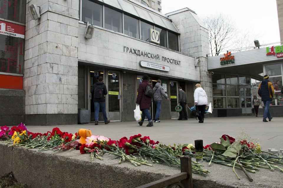 За 15 минут до взрыва на одну из станций подбросили пустую сумку Фото: Анна МИХАЙЛОВА