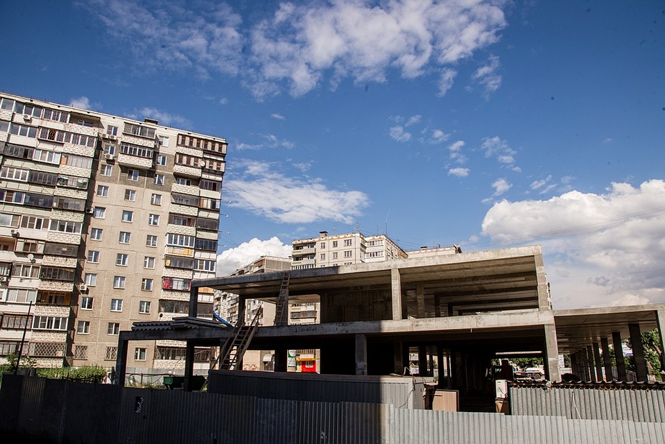 Где эта улица? Где этот дом? Фото: Валерий ЗВОНАРЕВ
