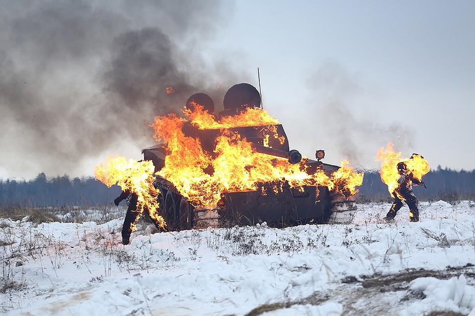 Съемки военных таких сцен проходили в подмосковном Алабино - на полигоне танковой дивизии Фото: Первый канал