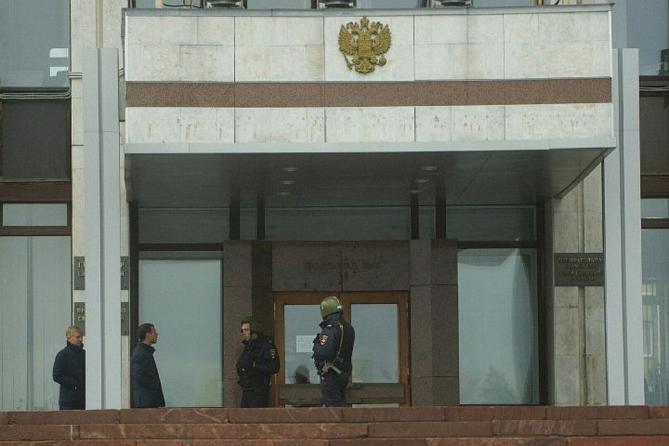 В "черный список" попали самые разные объекты: от школ до правительства Свердловской области Фото: Алексей БУЛАТОВ