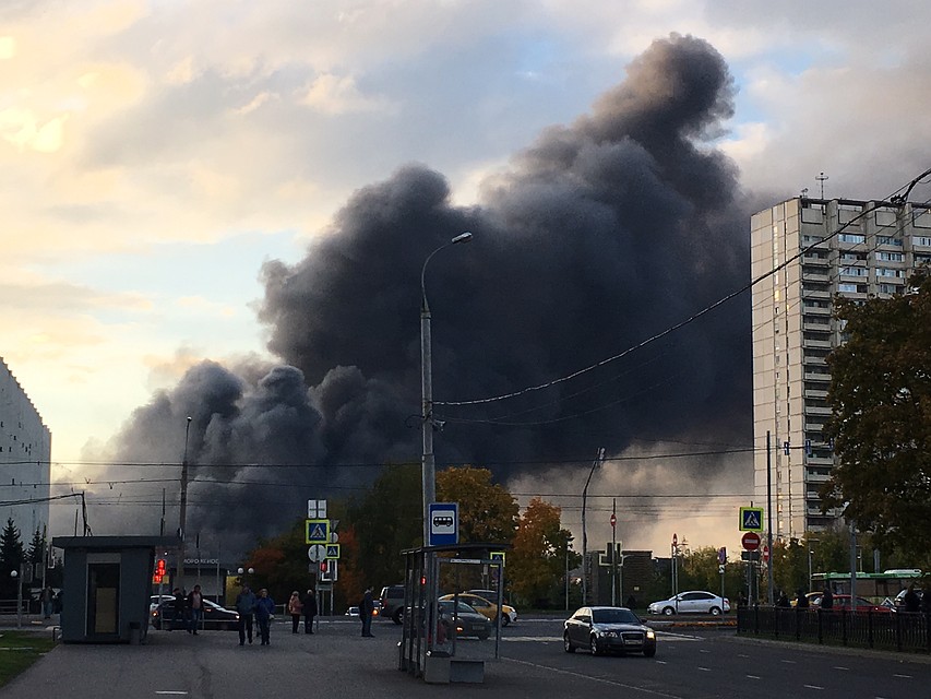 Дым от пожара был виден издалека Фото: Александр БОЙКО