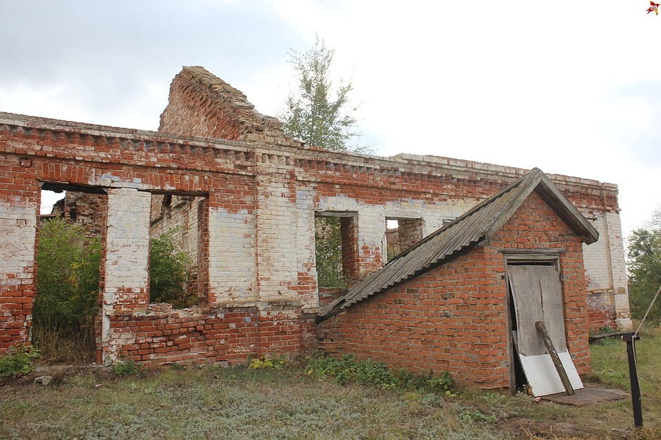Иргизский Воскресенский мужской монастырь, разрушившийся корпус. Фото: Инна УЛЬРИХ