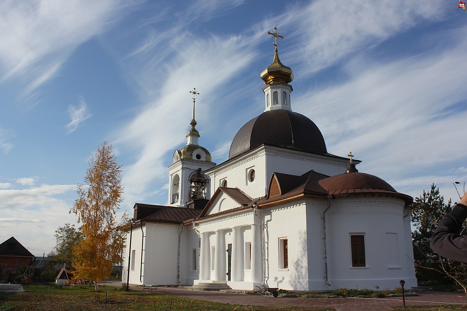 Свято-Никольский женский монастырь, храм на территории. Фото: Инна УЛЬРИХ
