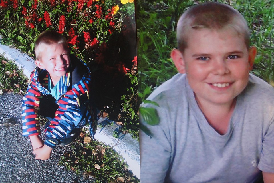 11-летний Коля забрал 6-летнего Костю из садика. По пути домой мальчишки провалились в вырытую коммунальщиками яму. Фото из личного архива переснято Вадимом АЛЕКСЕЕВЫМ