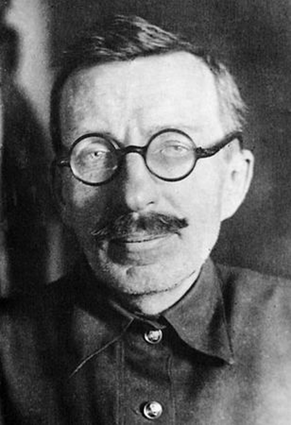 А. С. Макаренко. Фото из альбома коммуны им. Ф. Э. Дзержинского 1932 года.
