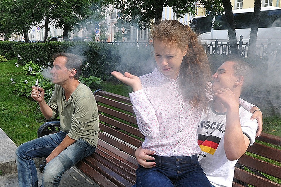 Табакозависимость давно считается одной из самых пагубных вредных привычек человека. Фото: Михаил ФРОЛОВ
